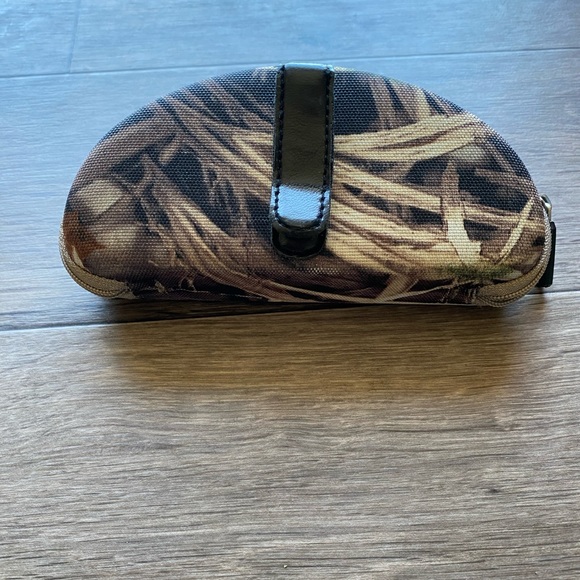 Camo Sunglasses Hard Case with Leather Belt Clip Calsport - Picture 6 of 8